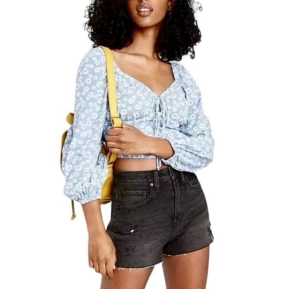 Wild Fable Distressed Highest Rise Mom Denim Shorts in Black Size 4